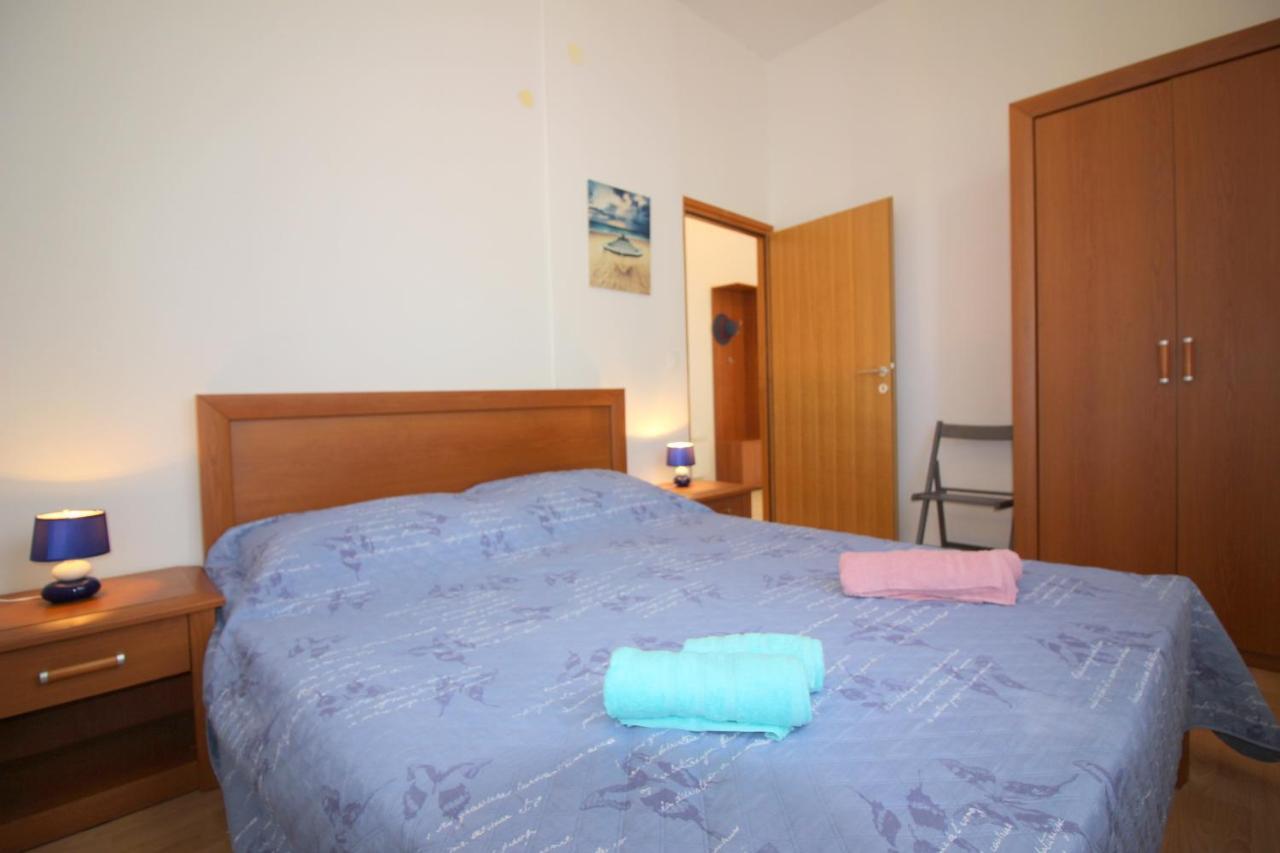 Apartment Ema Near City Center Пореч Екстериор снимка