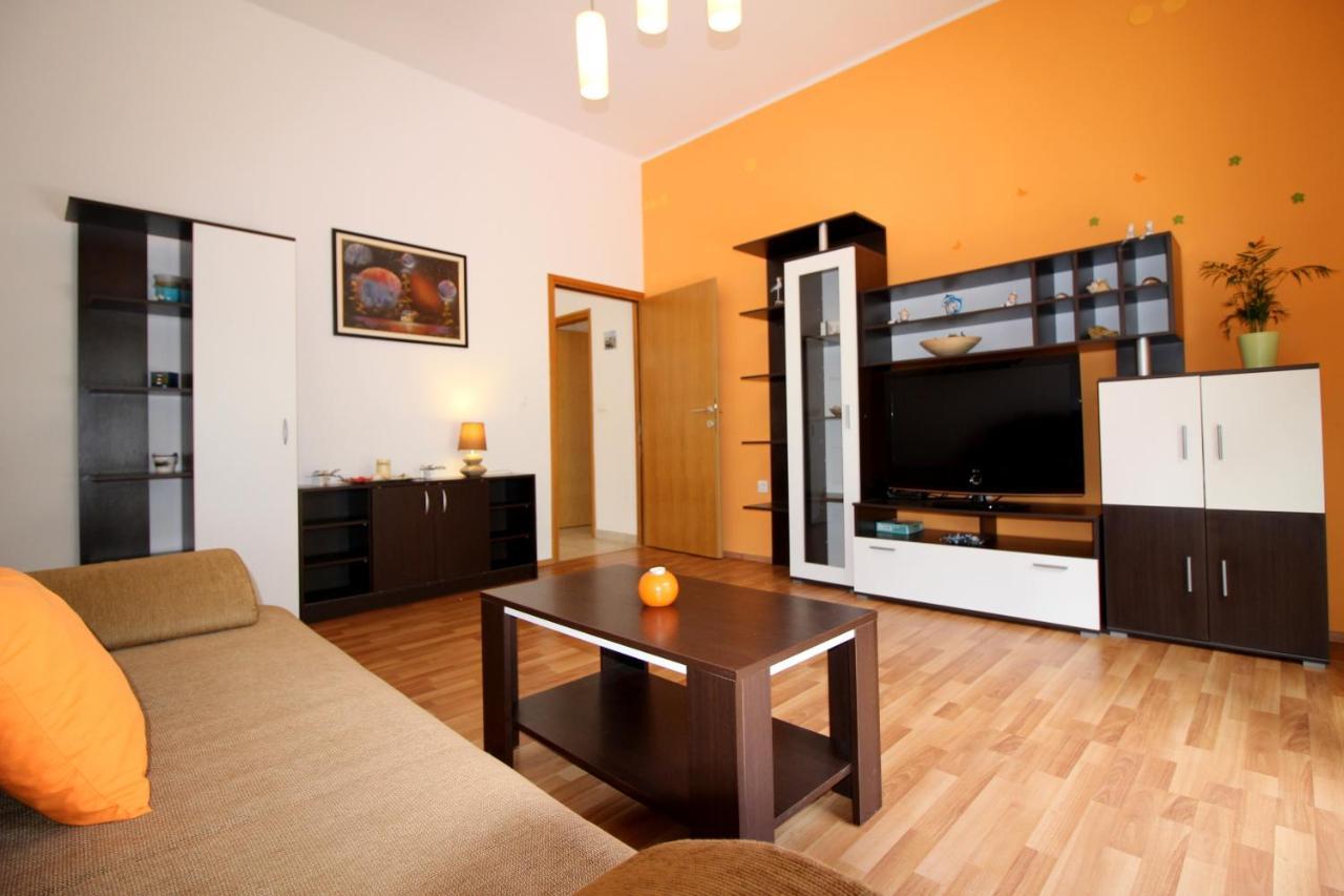 Apartment Ema Near City Center Пореч Екстериор снимка
